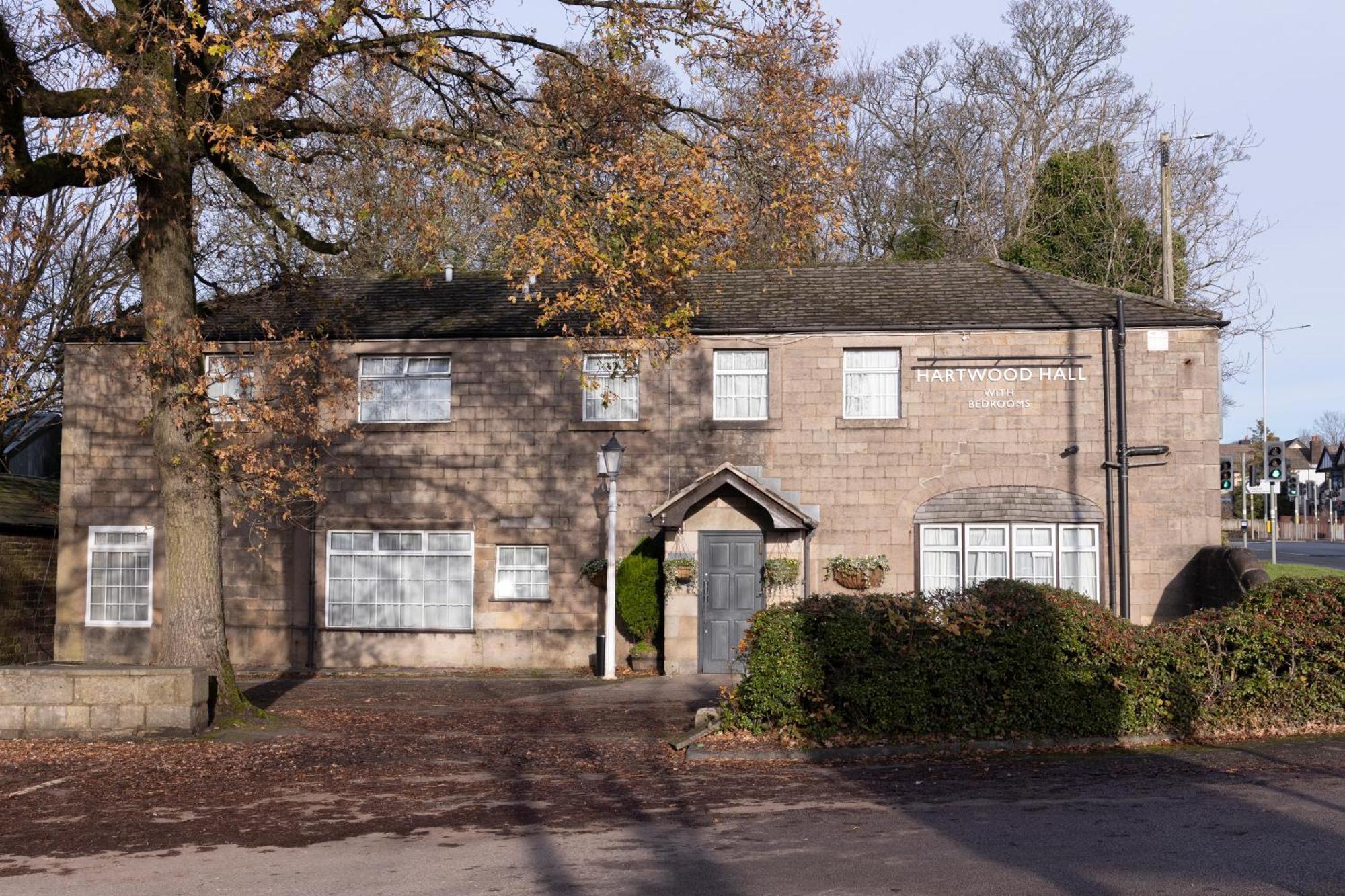 Hartwood Hall By Greene King Inns Chorley  Exterior photo